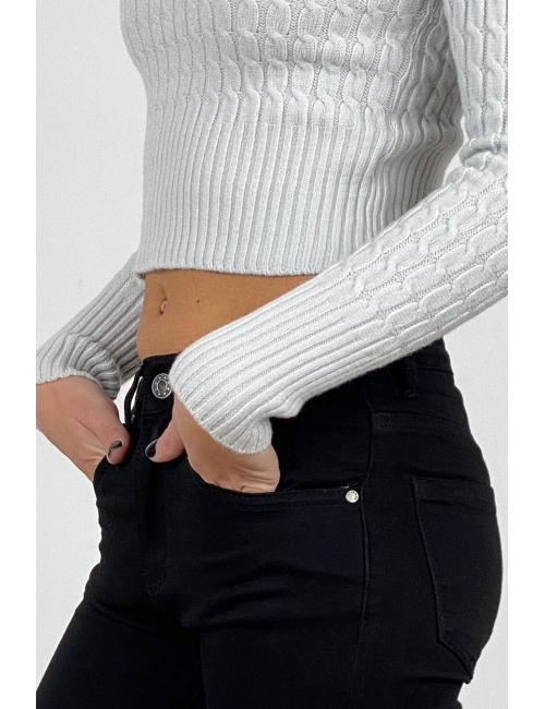 Grey braided cropped pullover