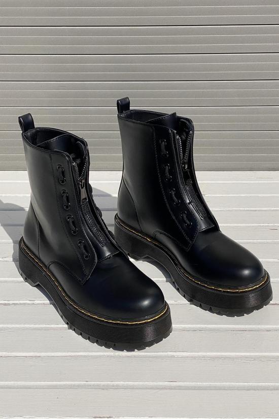 Military platform boot