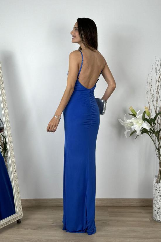 Tight-fitting long blue dress