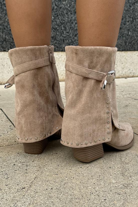 Beige low leg suede gaiter...