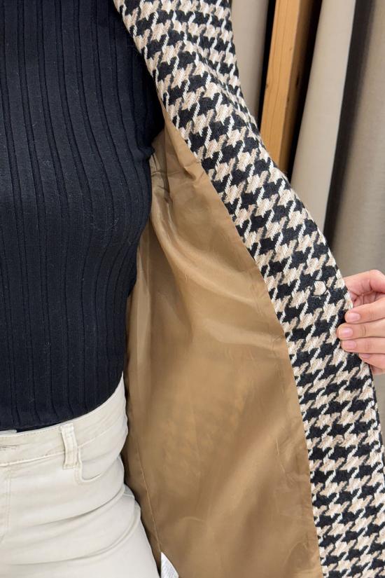 Beige-black houndstooth coat