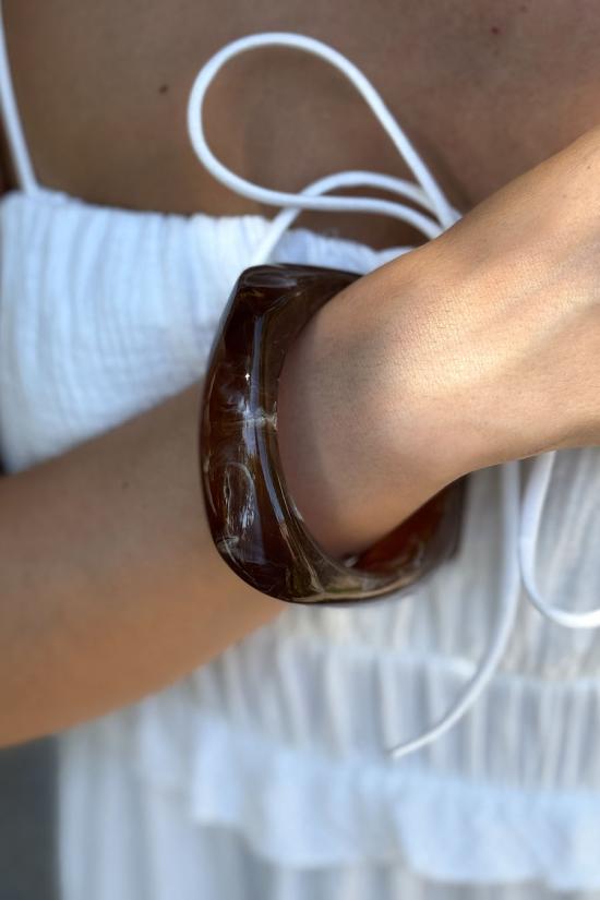 Brown resin bracelet