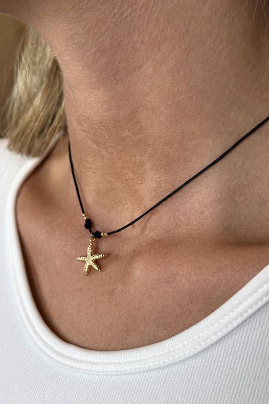 Collar estrella dorada