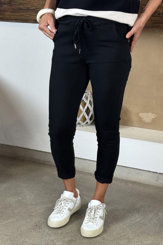 Pantal&oacute;n jogger negro