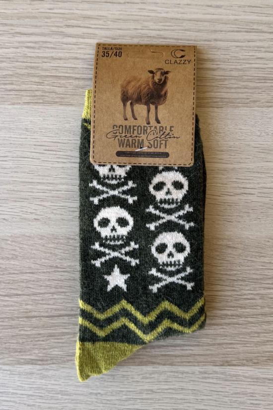 Calcet&iacute;n calaveras verde