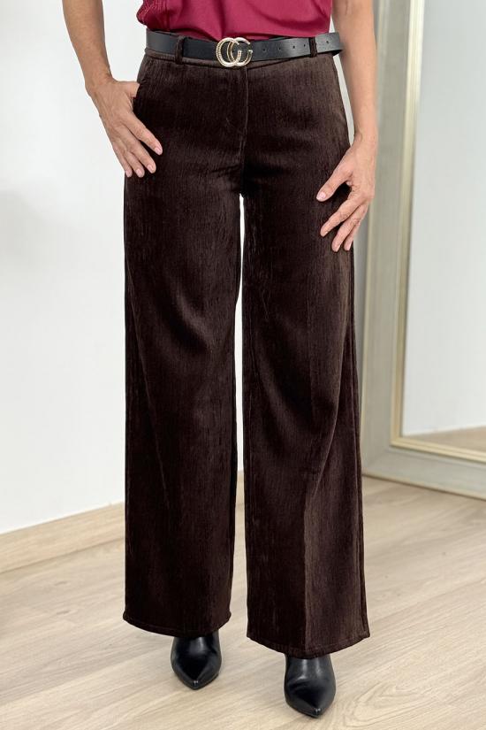 Pantal&oacute;n aterciopelado marr&oacute;n