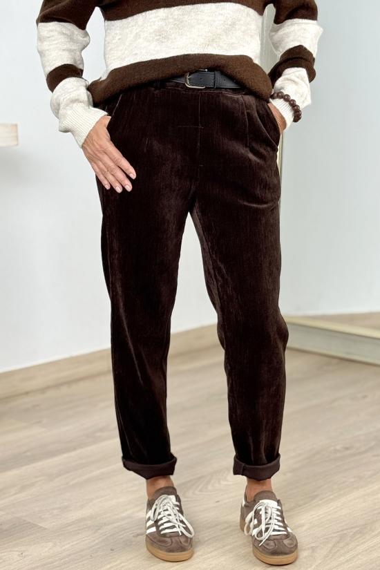 Jogger aterciopelado marr&oacute;n
